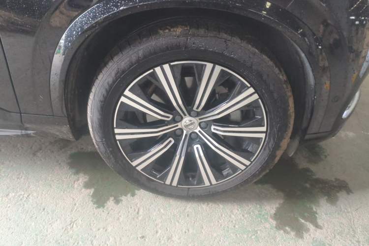 Used Volvo XC90 2020 Facelifted T6 Zhiyi Luxury 7-Seater Right Front Wheel Hub