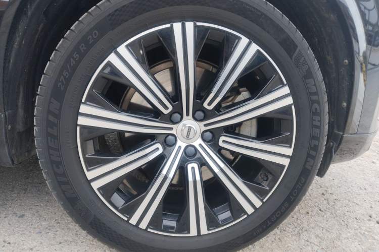 Used Volvo XC90 2020 T6 Zhiyi Sport Edition 7-Seater Right Front Wheel Hub