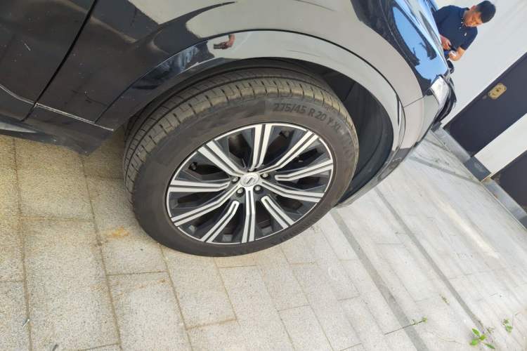 Used Volvo XC90 2020 T6 Zhiyi Luxury 7-Seater Right Front Wheel Hub