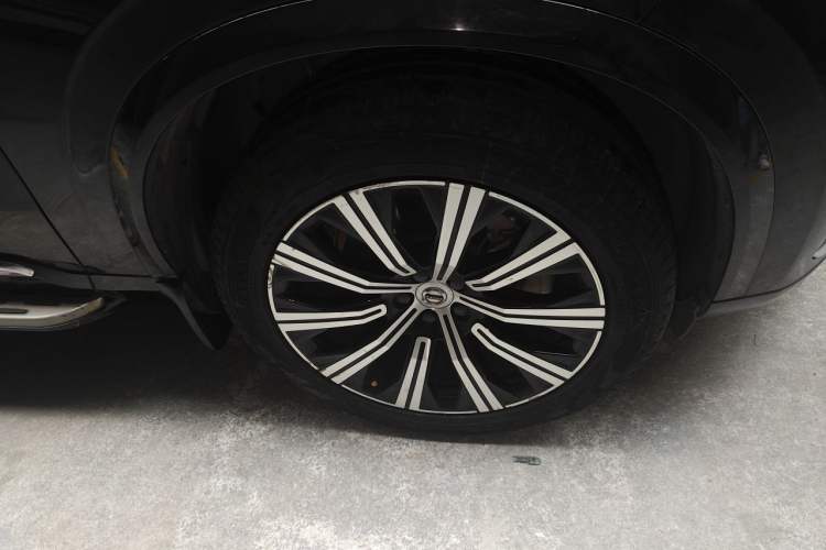 Used Volvo XC90 2020 T6 Zhiyi Luxury 7-Seater Right Front Wheel Hub