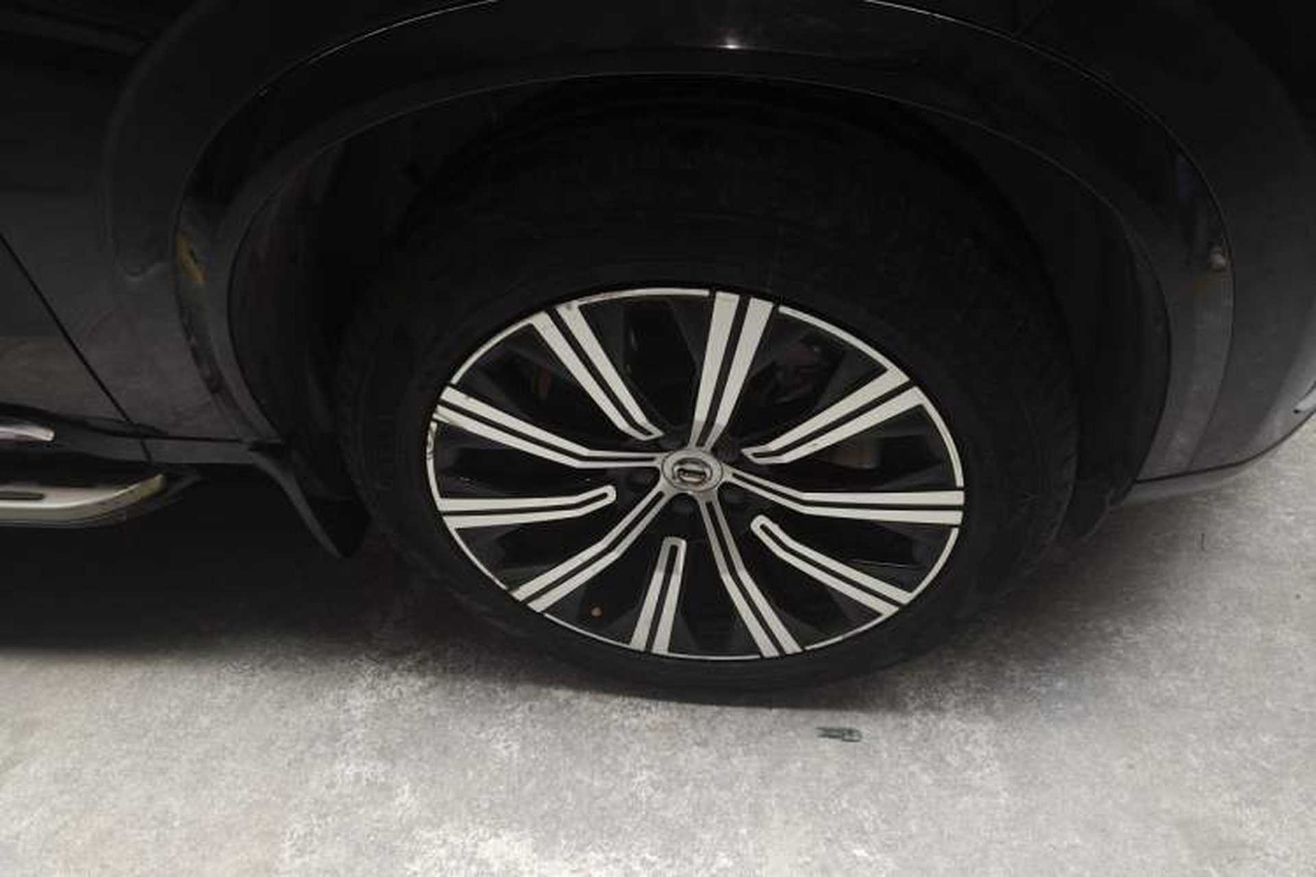 Used Volvo XC90 2020 T6 Zhiyi Luxury 7-Seater Right Front Wheel Hub