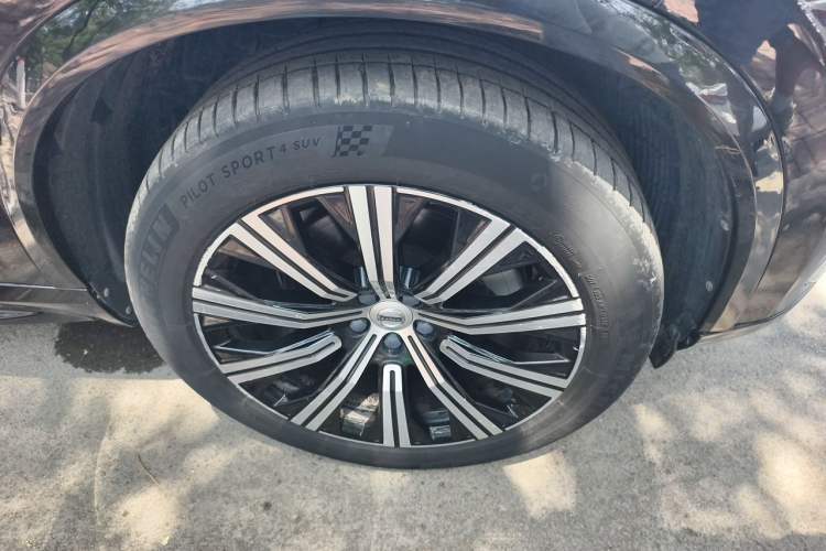 Used Volvo XC90 2020 Facelifted T6 Zhiyi Luxury 7-Seater Right Front Wheel Hub
