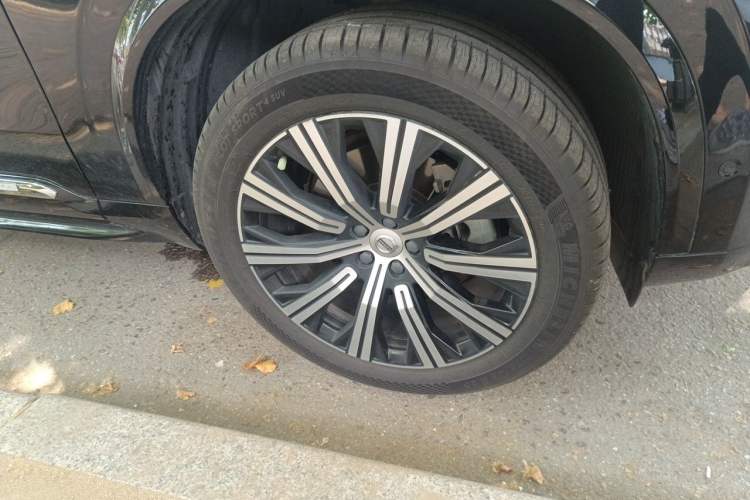 Used Volvo XC90 2020 Facelifted T6 Zhiya Luxury 7-Seater Right Front Wheel Hub