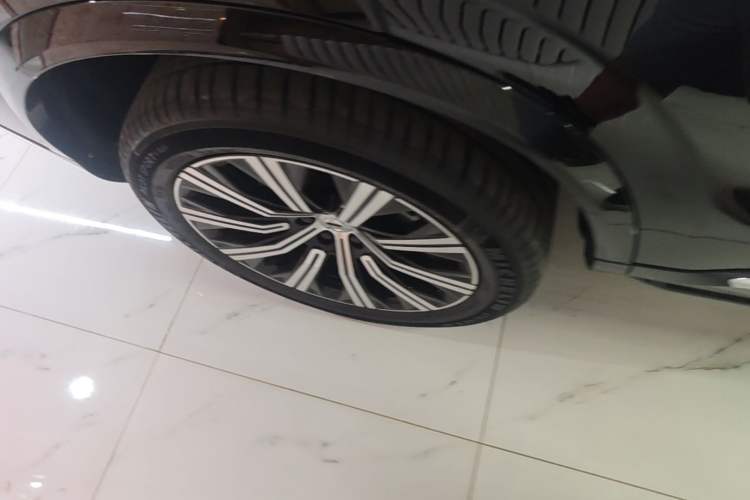 Used Volvo XC90 2020 Facelifted T6 Zhiyi Luxury 7-Seater Right Rear Wheel Hub
