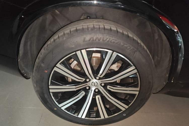 Used Volvo XC90 2020 Facelifted T6 Zhiyi Luxury 7-Seater Right Rear Wheel Hub
