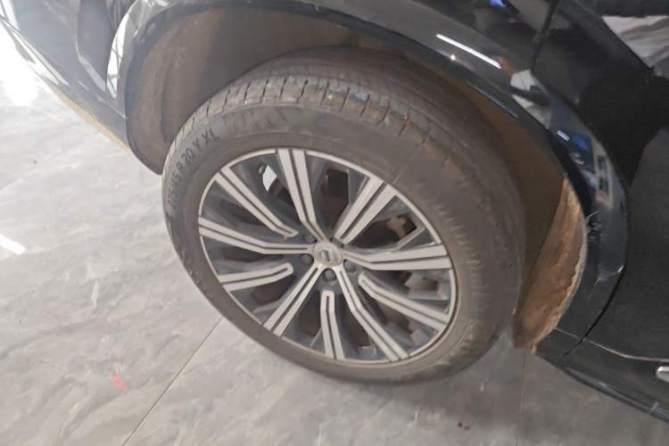 Used Volvo XC90 2020 T6 Zhiyi Luxury 7-Seater Right Rear Wheel Hub