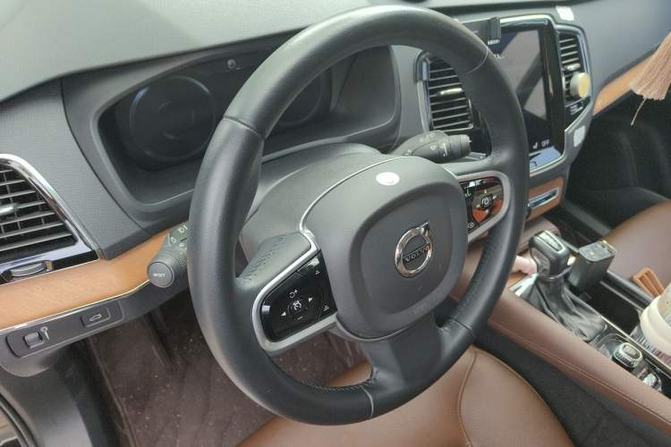 Used Volvo XC90 2020 Facelifted T6 Zhiyi Luxury 7-Seater Steering Wheel