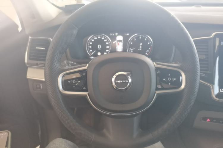 Used Volvo XC90 2020 T5 SmartDrive Luxury 7-Seater Steering Wheel