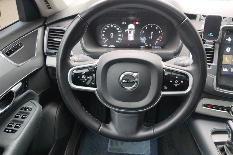 Used Volvo XC90 2020 T5 Smart Drive Luxury Edition 5 Seats Steering Wheel