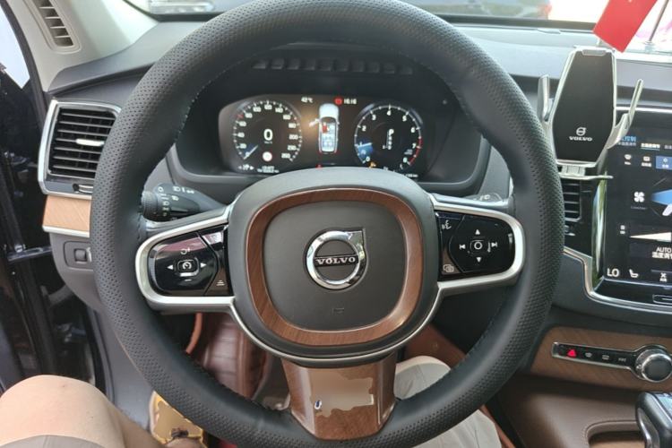 Used Volvo XC90 2020 Facelifted T6 Zhiyi Luxury 7-Seater Steering Wheel