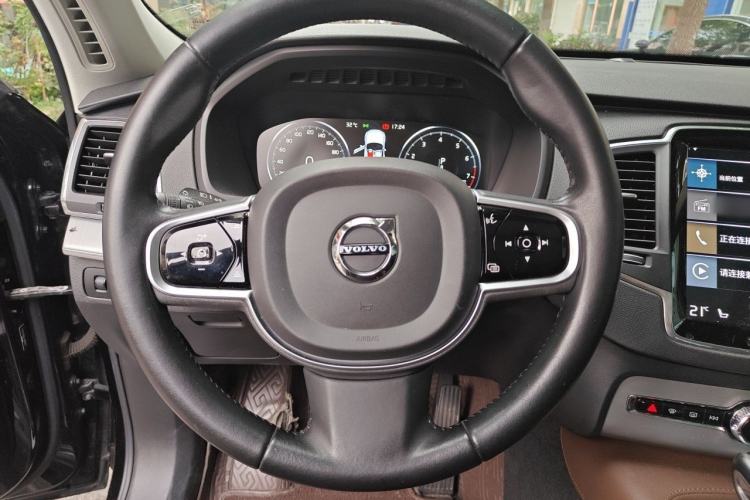 Used Volvo XC90 2020 T5 SmartDrive Luxury 7-Seater Steering Wheel