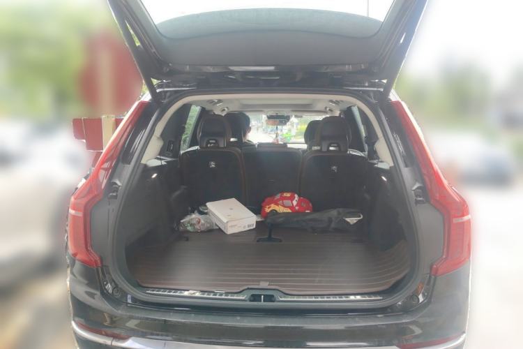 Used Volvo XC90 2020 T6 Zhiyi Luxury 7-Seater Trunk