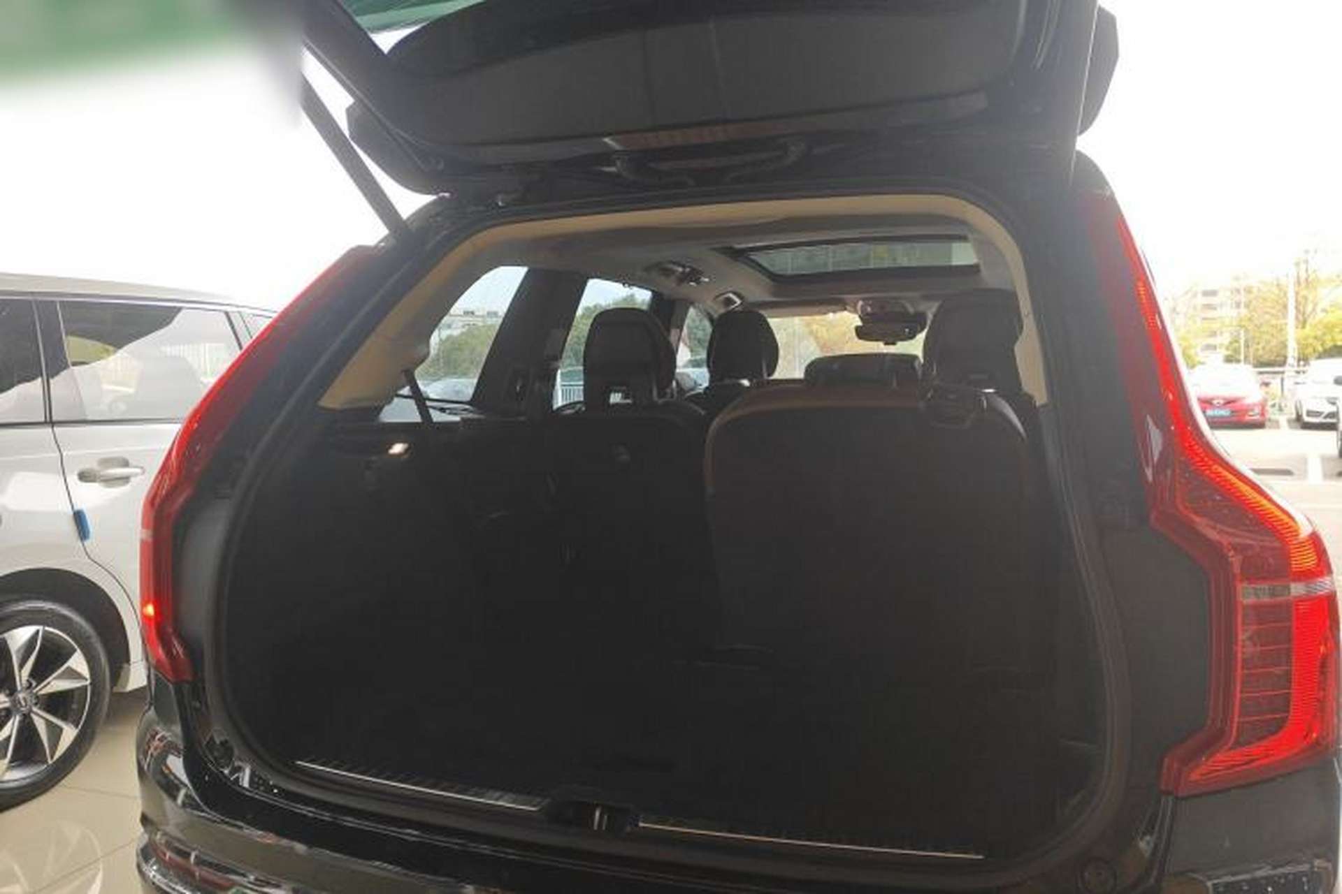 Used Volvo XC90 2020 T6 Zhiya Luxury 7-Seater Trunk