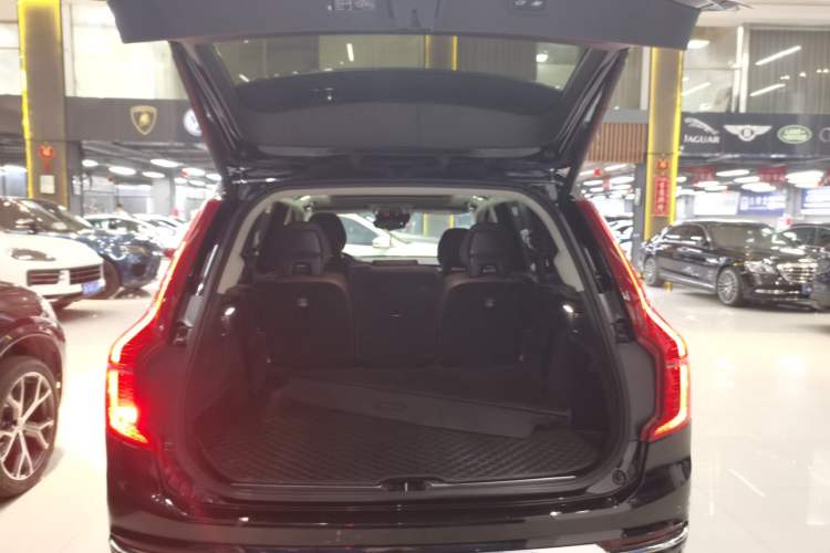 Used Volvo XC90 2020 Facelifted T6 Zhiyi Luxury 7-Seater Trunk