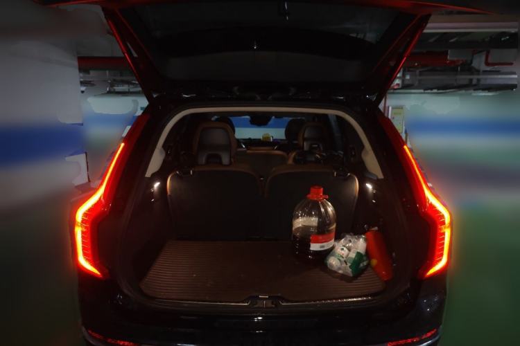 Used Volvo XC90 2020 T6 Zhiyi Luxury 7-Seater Trunk