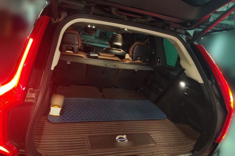 Used Volvo XC90 2020 T6 Zhiyi Luxury 7-Seater Trunk
