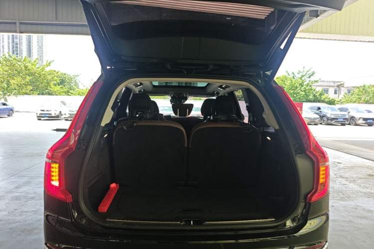 Used Volvo XC90 2020 Facelifted T6 Zhiyi Luxury 7-Seater Trunk