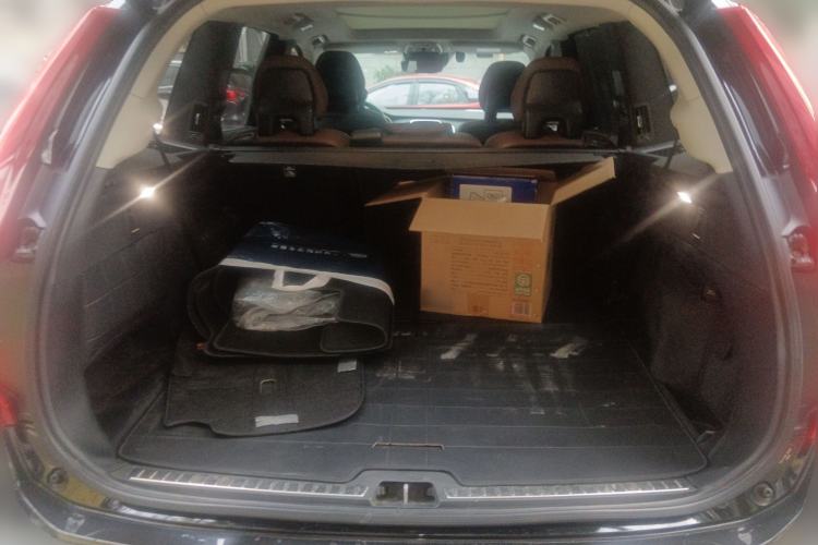 Used Volvo XC90 2020 T6 Zhiyi Luxury 7-Seater Trunk