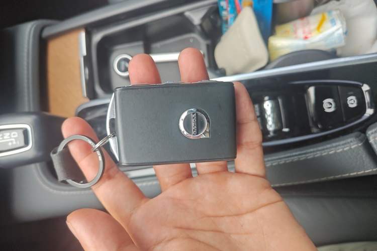 Used Volvo XC90 2020 T6 Zhiyi Luxury 7-Seater Vehicle Key
