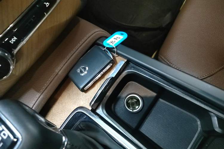 Used Volvo XC90 2020 T6 Zhiyi Luxury 7-Seater Vehicle Key