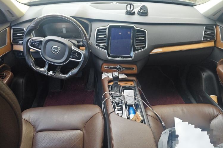 Used Volvo XC90 2020 Facelifted T6 Zhiyi Luxury 7-Seater Center Console