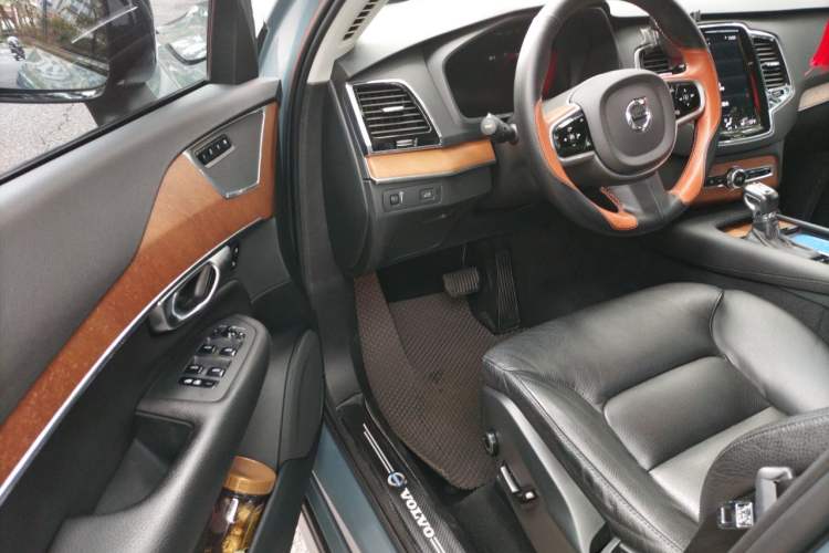 Used Volvo XC90 2020 T6 Zhiyi Sport Edition 7-Seater Driver Seat