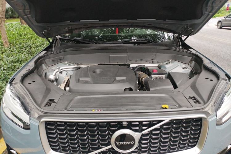 Used Volvo XC90 2020 T6 Zhiyi Sport Edition 7-Seater Engine Bay