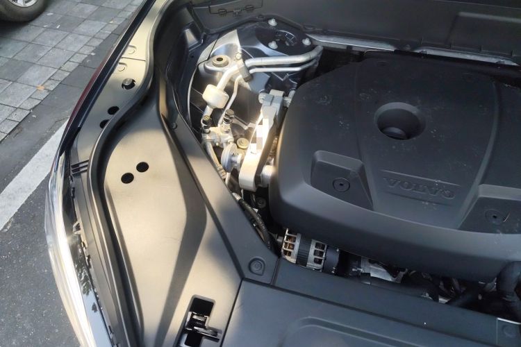 Used Volvo XC90 2020 Facelifted T6 Zhiyi Luxury 7-Seater Engine Bay Right
