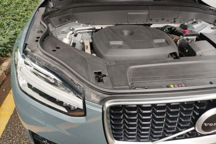 Used Volvo XC90 2020 T6 Zhiyi Sport Edition 7-Seater Engine Bay Right