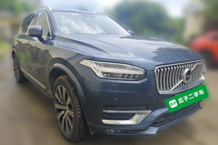 Used Volvo XC90 2020 Facelifted T6 Zhiyi Luxury 7-Seater Front Right 45 Deg