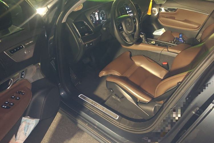 Used Volvo XC90 2020 Facelifted T6 Zhiya Luxury 7-Seater Interior 3