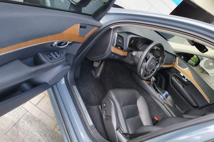 Used Volvo XC90 2020 T6 Zhiyi Sport Edition 7-Seater Interior 3