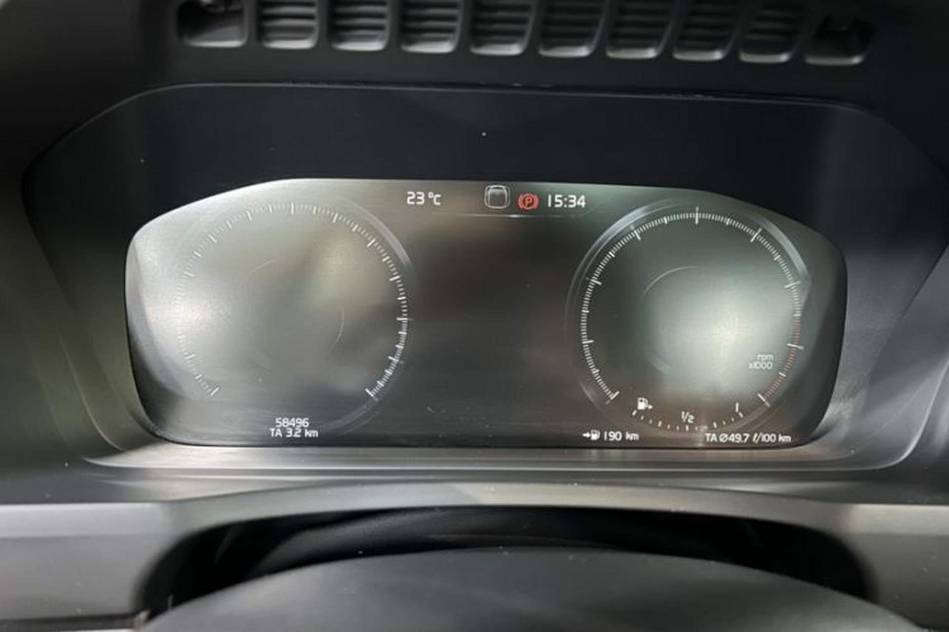 Used Volvo XC90 2020 Facelifted T6 Zhiya Luxury 7-Seater Odometer Close Up