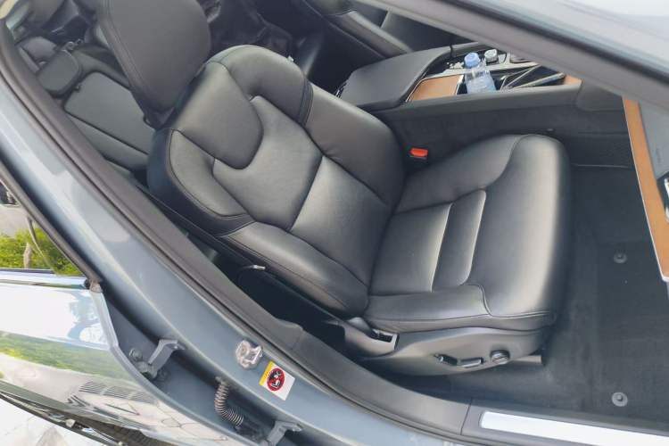 Used Volvo XC90 2020 T6 Zhiyi Sport Edition 7-Seater Right Front Seat
