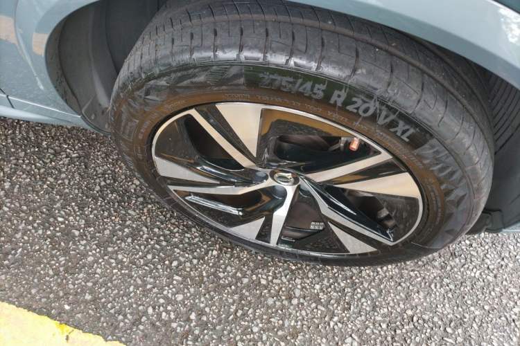 Used Volvo XC90 2020 T6 Zhiyi Sport Edition 7-Seater Right Front Wheel Hub
