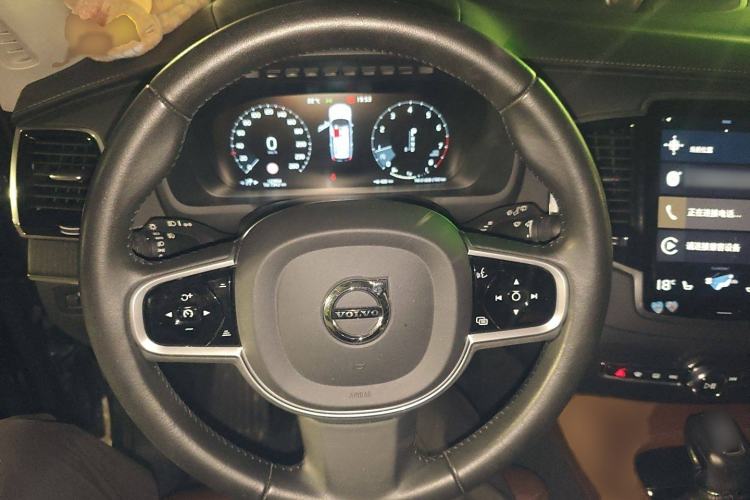 Used Volvo XC90 2020 Facelifted T6 Zhiya Luxury 7-Seater Steering Wheel