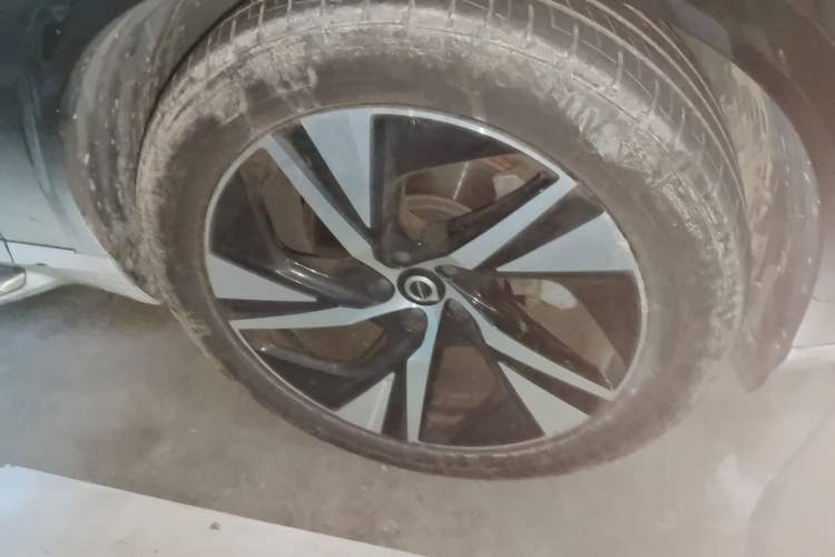 Used Volvo XC90 2020 T6 Zhiya Sport Edition 7-Seater Right Front Wheel Hub