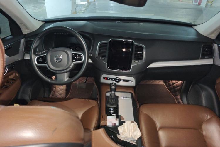 Used Volvo XC90 2020 T5 SmartDrive Luxury 7-Seater Center Console