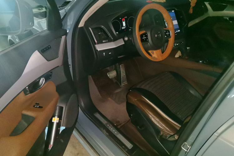 Used Volvo XC90 2020 T5 Smart Drive Luxury Edition 5 Seats Driver Seat