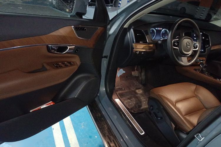 Used Volvo XC90 2020 T6 Zhiyi Luxury 7-Seater Driver Seat