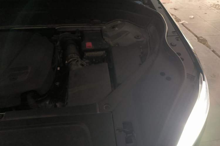 Used Volvo XC90 2020 T6 Zhiyi Sport Edition 7-Seater Engine Bay Left