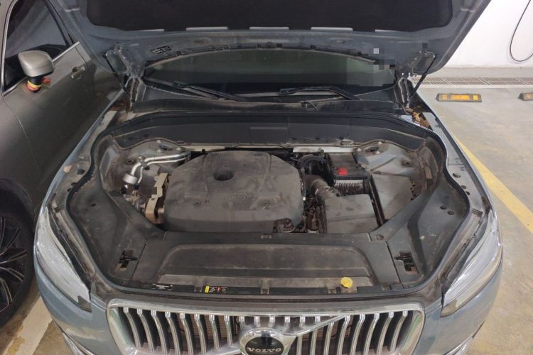 Used Volvo XC90 2020 T5 SmartDrive Luxury 7-Seater Engine Bay
