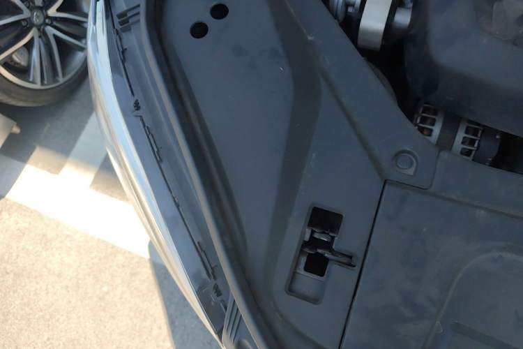 Used Volvo XC90 2020 T6 Zhiyi Luxury 7-Seater Engine Bay Right