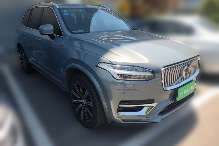 Used Volvo XC90 2020 T6 Zhiyi Luxury 7-Seater Front Right 45 Deg