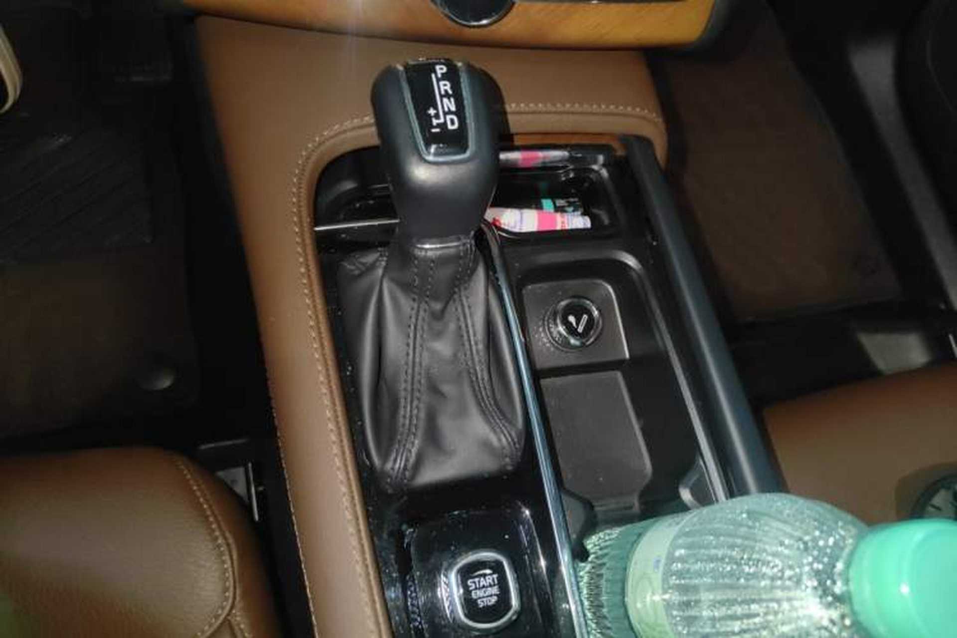 Used Volvo XC90 2020 Facelifted T6 Zhiyi Luxury 7-Seater Gear Lever