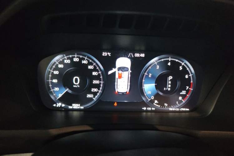 Used Volvo XC90 2020 T5 SmartDrive Luxury 7-Seater Instrument Cluster