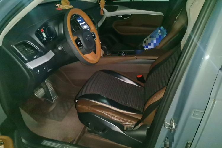 Used Volvo XC90 2020 T5 Smart Drive Luxury Edition 5 Seats Left Front Seat