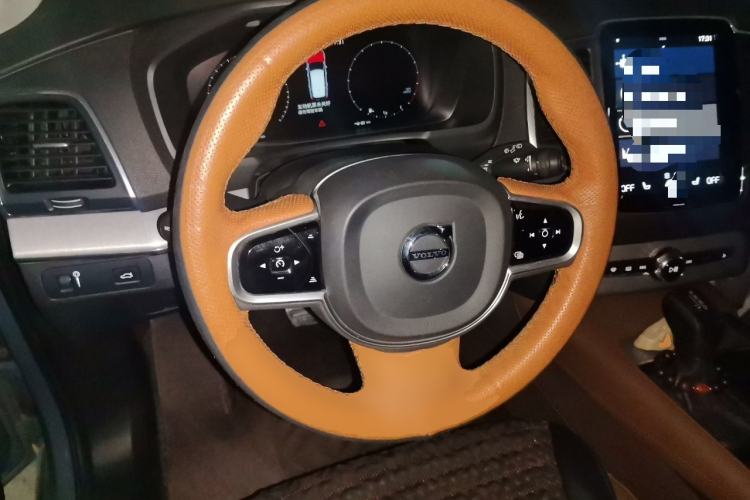 Used Volvo XC90 2020 T5 Smart Drive Luxury Edition 5 Seats Steering Wheel