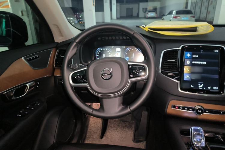 Used Volvo XC90 2020 T6 Zhiyi Sport Edition 7-Seater Steering Wheel