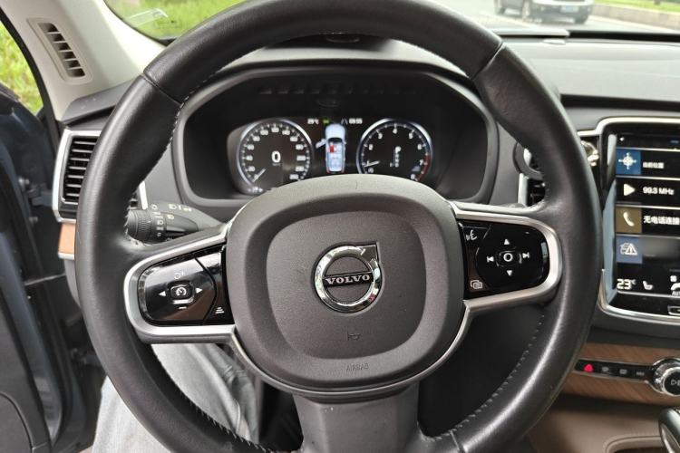 Used Volvo XC90 2020 T6 Zhiyi Luxury 7-Seater Steering Wheel